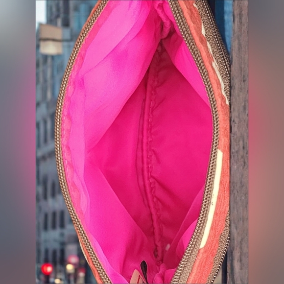 Vintage Dooney & Bourke Red Nylon Triple-Zip Crossbody Bag - Picture 15 of 16